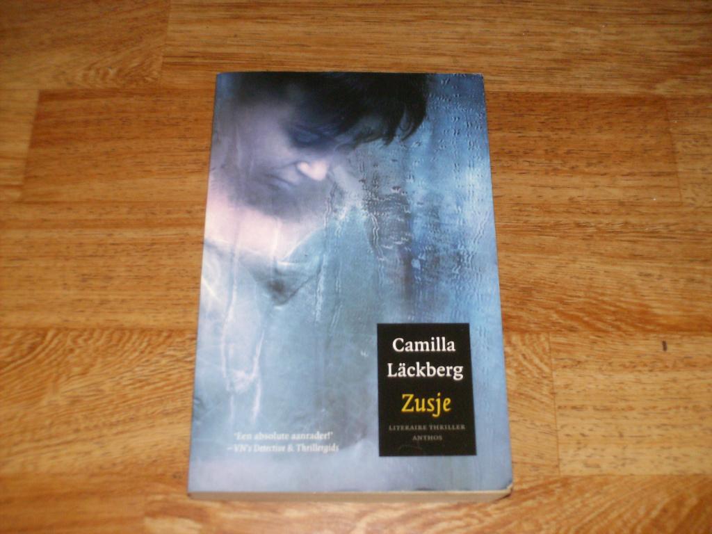 zusje, Boeken, Ophalen of Verzenden, Gelezen, Camilla lackberg