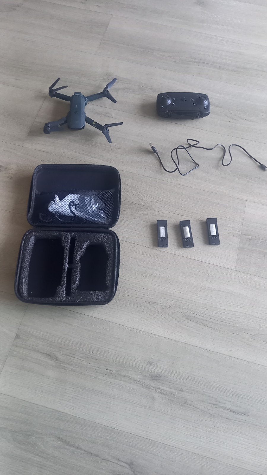 drone zo goed als nieuw bieden, Basiskwaliteit, Extra accu('s), 100 tot 1000 meter, Overige merken