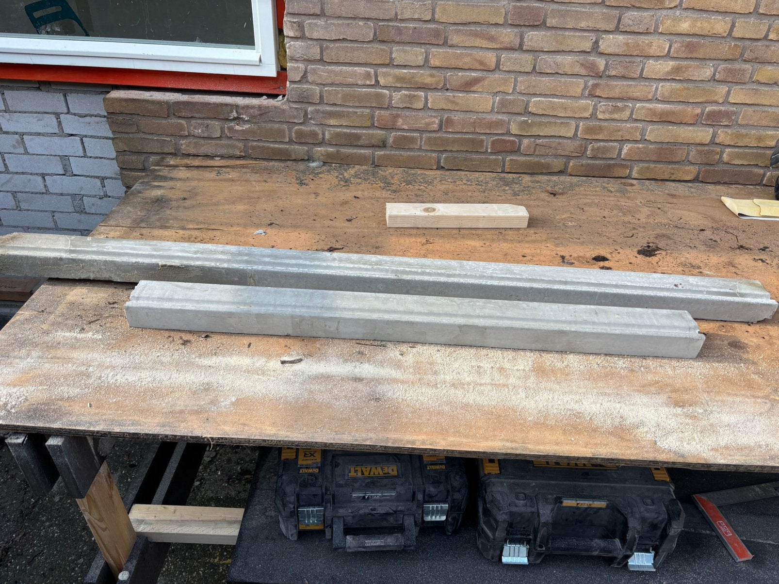 2 maal nieuwe beton latei, Ophalen, Zo goed als nieuw, Beton