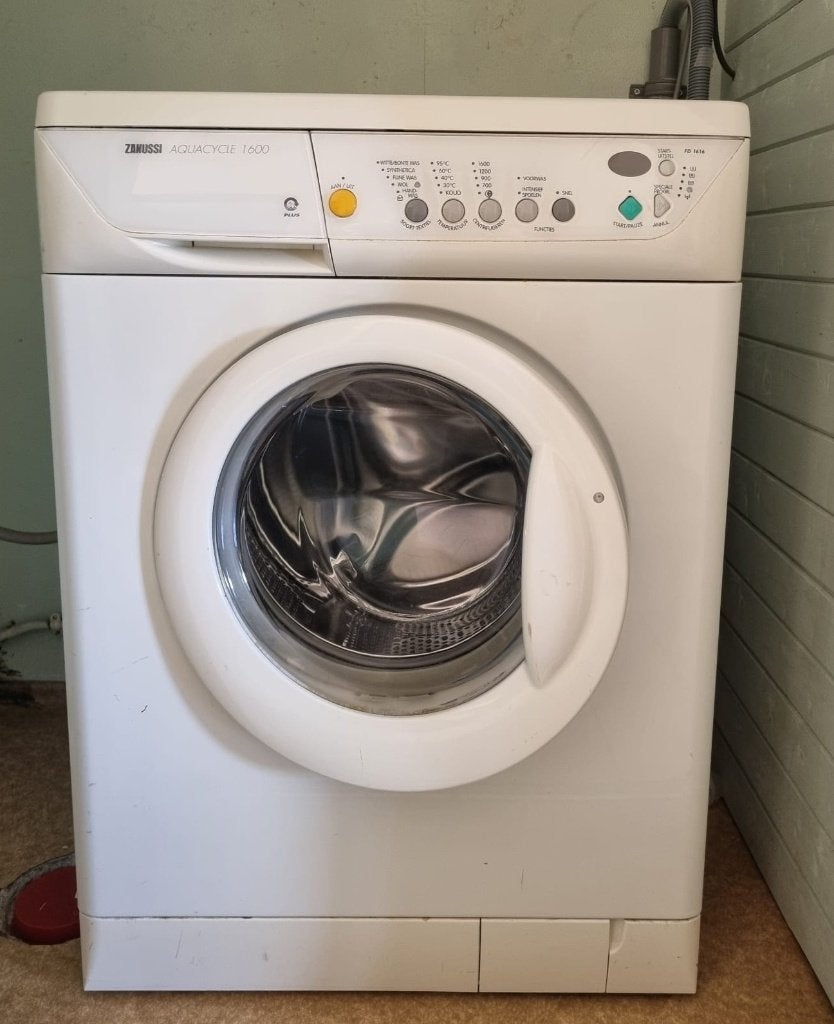 Zanussi Aquacycle 1600, Ophalen, 6 tot 8 kg, Gebruikt, 1600 toeren of meer