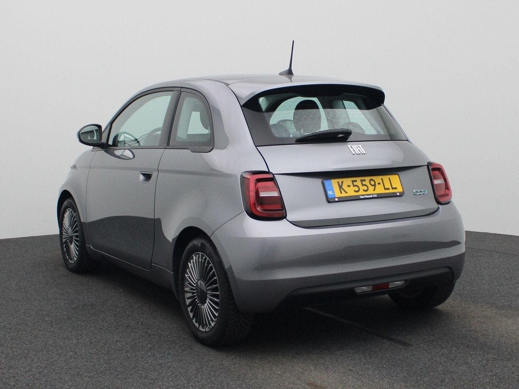 Fiat 500 3+1 Passion 42 kWh Fiat 500 3+1 Passion | Cruise Co, 12 maanden, Stof, Gebruikt, 118 pk