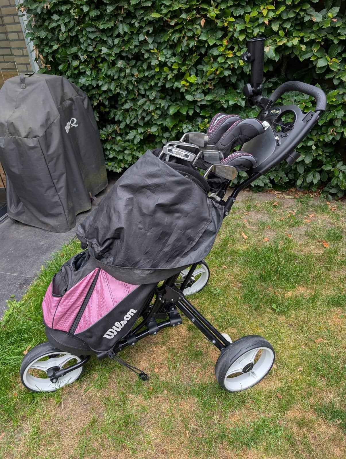 Dames Wilson golfset met trolley en accessoires, Sport en Fitness, Ophalen of Verzenden, Zo goed als nieuw, Set, Overige merken