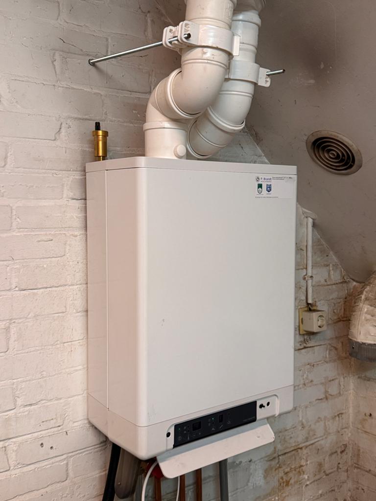 Combi ketel Intergas HRE 24/18 A.. (nov 2024) als nieuw!!, Ophalen, 30 tot 80 cm, Cv-ketel of Combi-ketel, Minder dan 60 cm