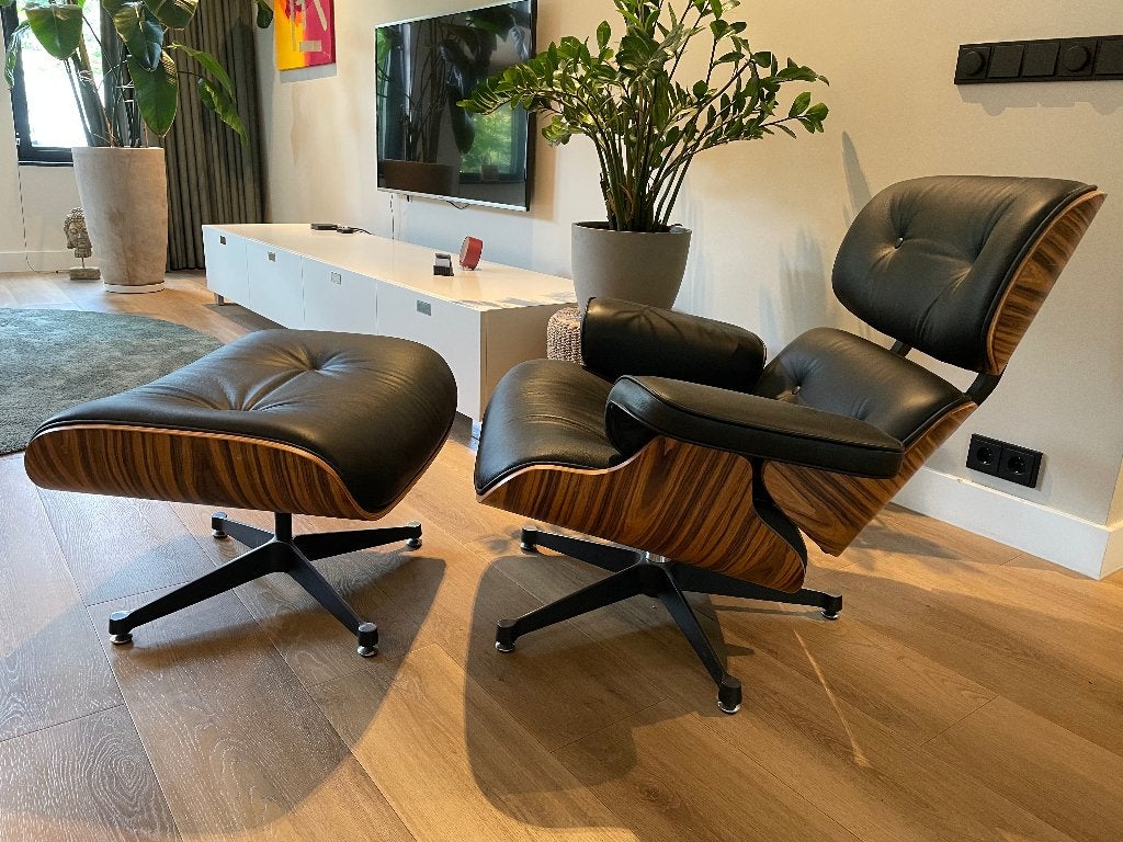 Replica Eames Lounge Chair met hocker, Ophalen, Zo goed als nieuw, 50 tot 75 cm, Leer