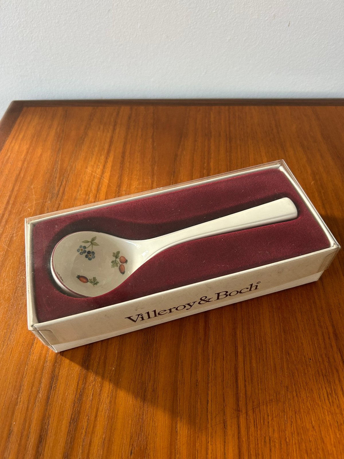 Villeroy & Boch Petite Fleur Sauslepel Porselein | Nieuw, Nieuw, Ophalen of Verzenden, Overige stijlen, Porselein