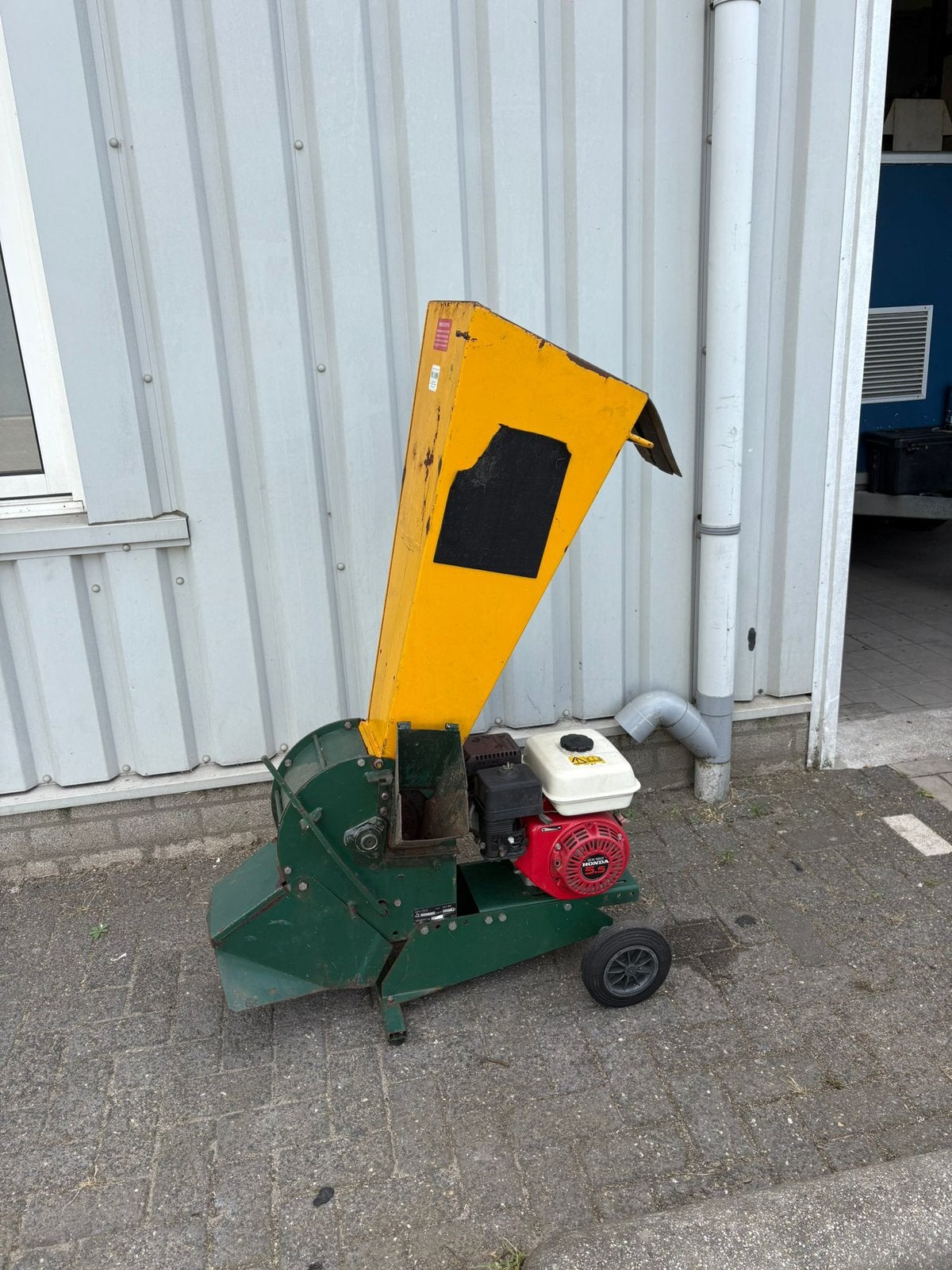 Hakselaars of versnipperaars gezocht, Tuin en Terras, Hakselaars, Ophalen, Zo goed als nieuw