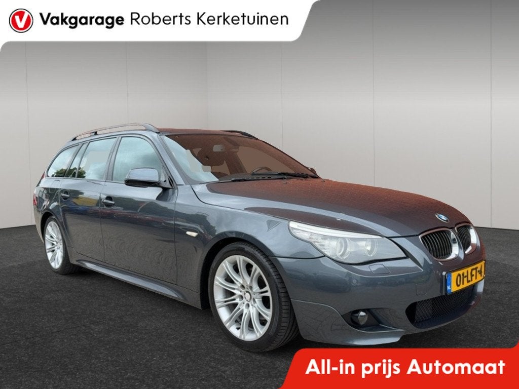 BMW 5 Serie Touring 523i Business Sport Automaat Leder Clima, Auto's, BMW, 93 €/maand, Euro 4, Zilver of Grijs, 750 kg