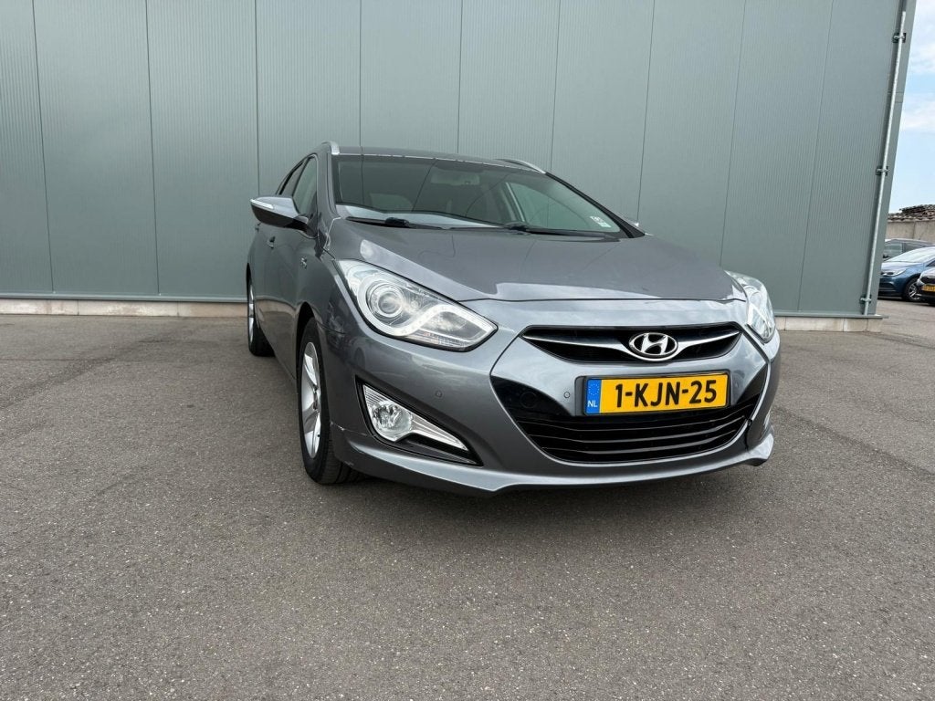 Hyundai i40 Wagon 1.6 GDI B. Bns Ed. CAMERA / KEYLESS / NAP, Auto's, Hyundai, Euro 5, 135 pk, 4 cilinders, Origineel Nederlands