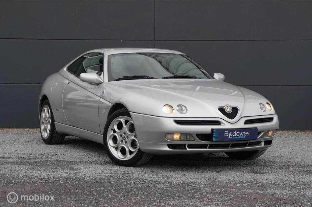 Alfa Romeo GTV (916) 2.0 V6 Turbo Benzina Airco Documentatie, Auto's, Alfa Romeo, Gebruikt, 201 pk, Metallic lak, 4 stoelen
