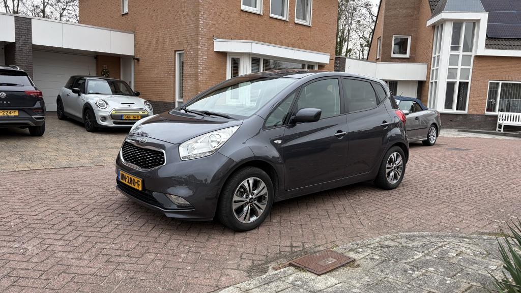 Kia Venga 1.6 CVVT Dyn.Pl.Line I Camera I Clima I Cruise, Voorwielaandrijving, Stof, Gebruikt, 4 cilinders