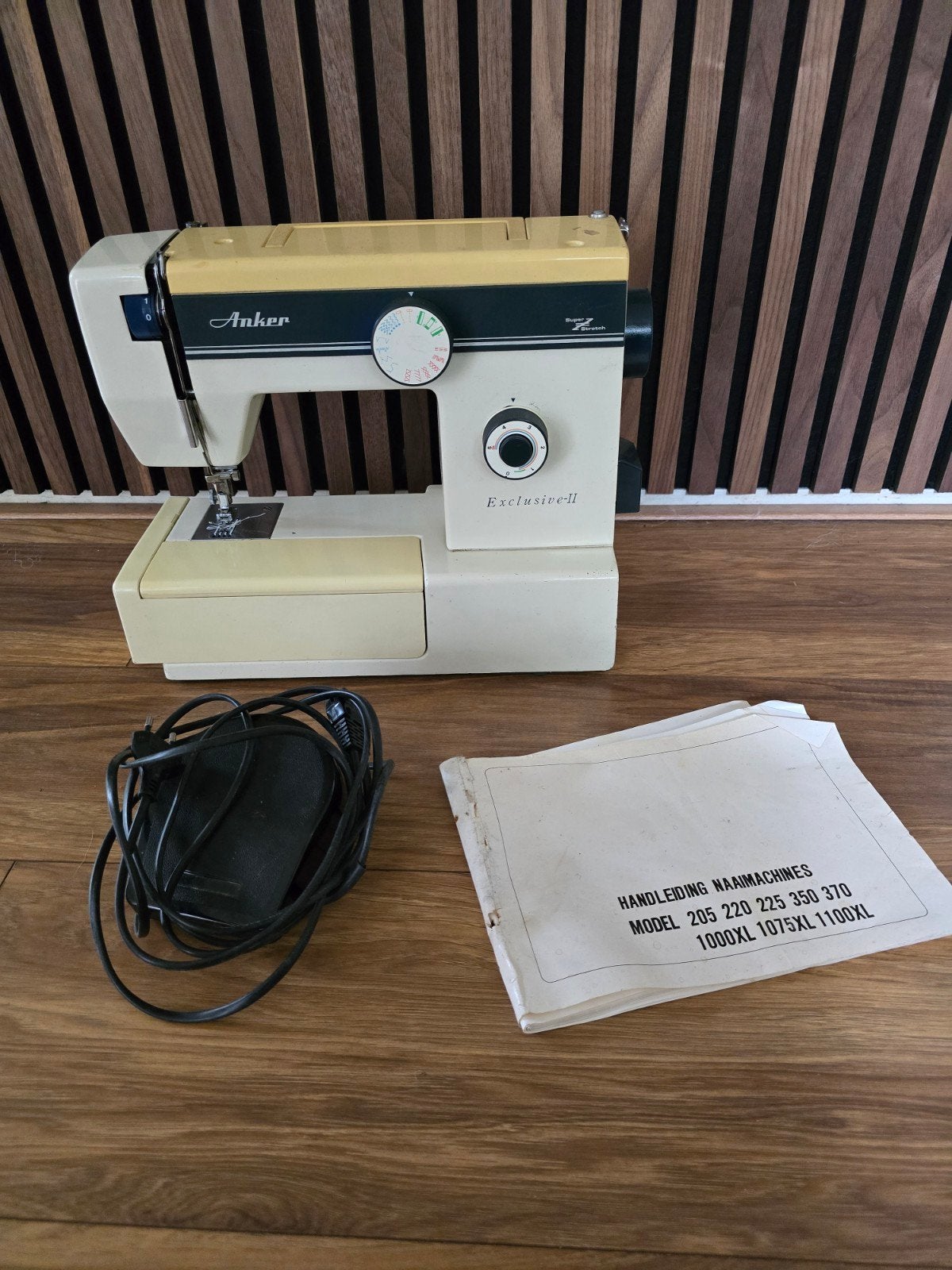 Anker Exclusiv II Naaimachine met accessoires moet nagekeken, Ophalen, Gebruikt, Naaimachine, Overige merken
