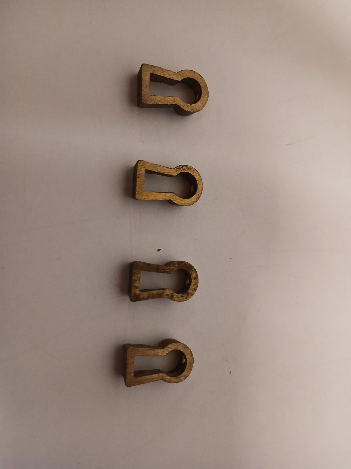4x messing sleutelgeleider antiek, Ophalen of Verzenden, Koper of Messing, Slot