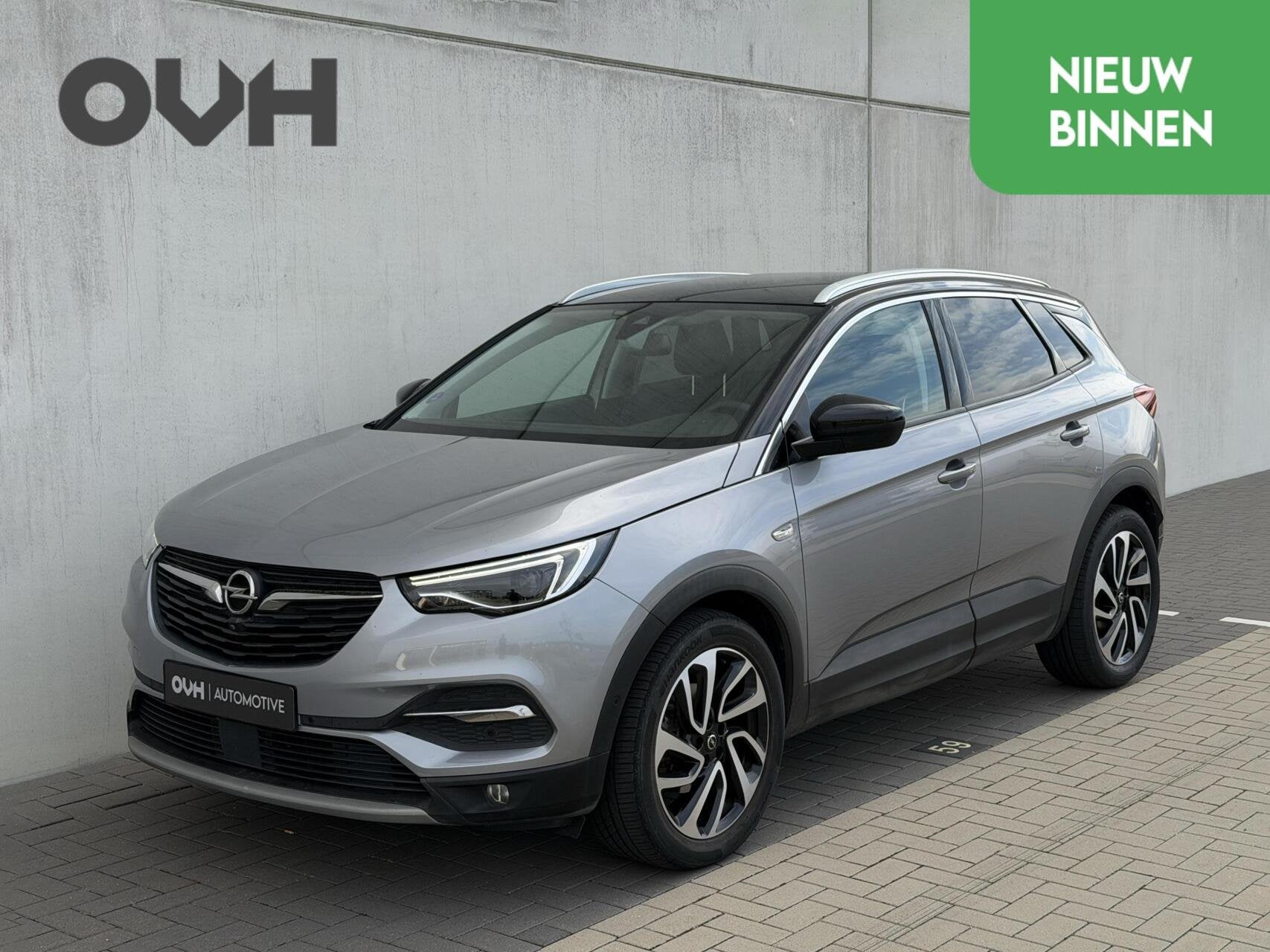 Opel Grandland X 1.2 Ultimate | Leder | stoelvent |, Auto's, Gebruikt, 1199 cc, Leder, Bedrijf