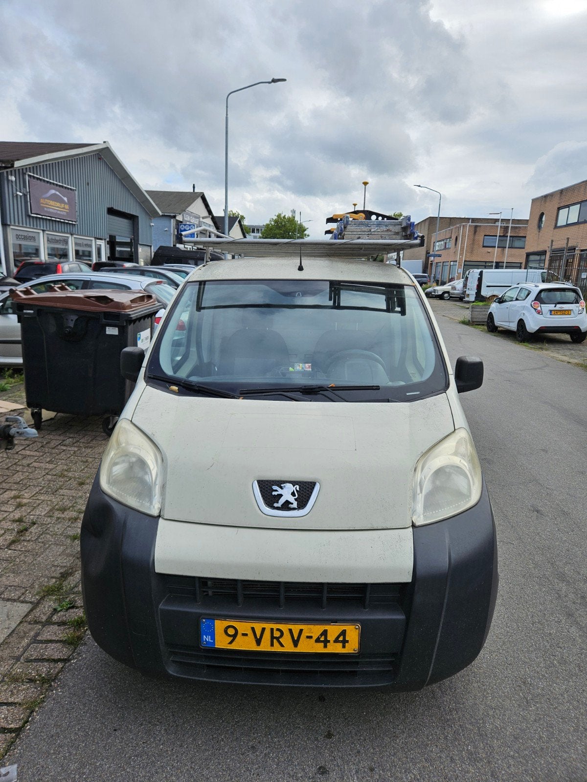 Peugeot Bipper 1.2 HDI 55KW 2011, 74 pk, 4 cilinders, 400 kg, 23 km/l