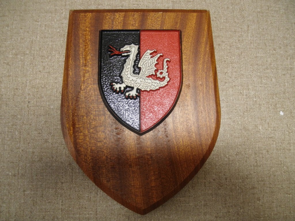 schildje 102 Divsie Veldartilleriegroep, Ophalen of Verzenden, Landmacht, Nederland, Embleem of Badge