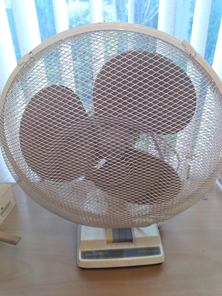 Ventilator - Wit/Beige, Ophalen, Gebruikt, Tafelventilator