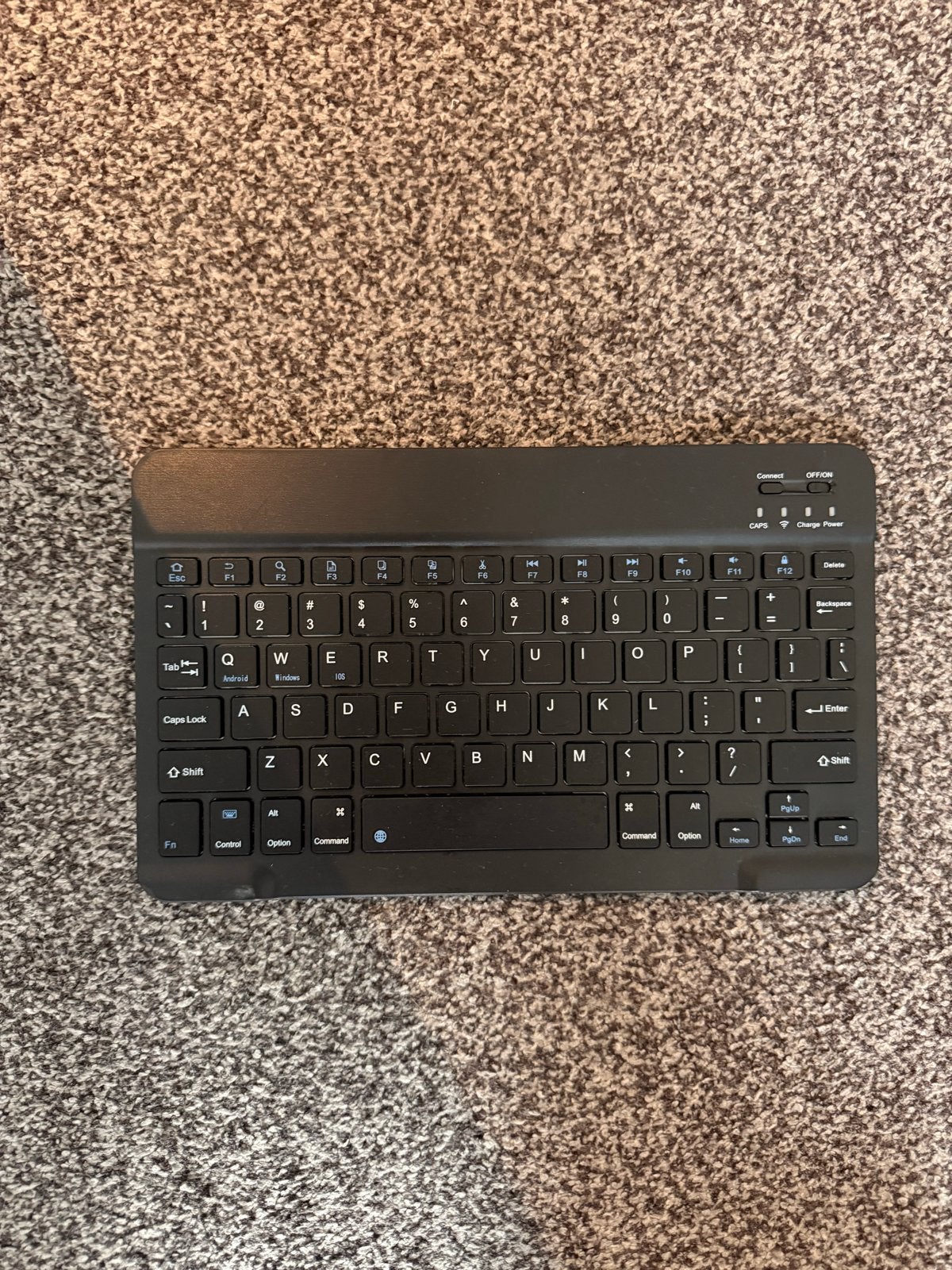 Zo goed als nieuw Qwerty Bluetooth toetsenbord voor iPad, Ophalen of Verzenden, Zo goed als nieuw, Draadloos, Qwerty