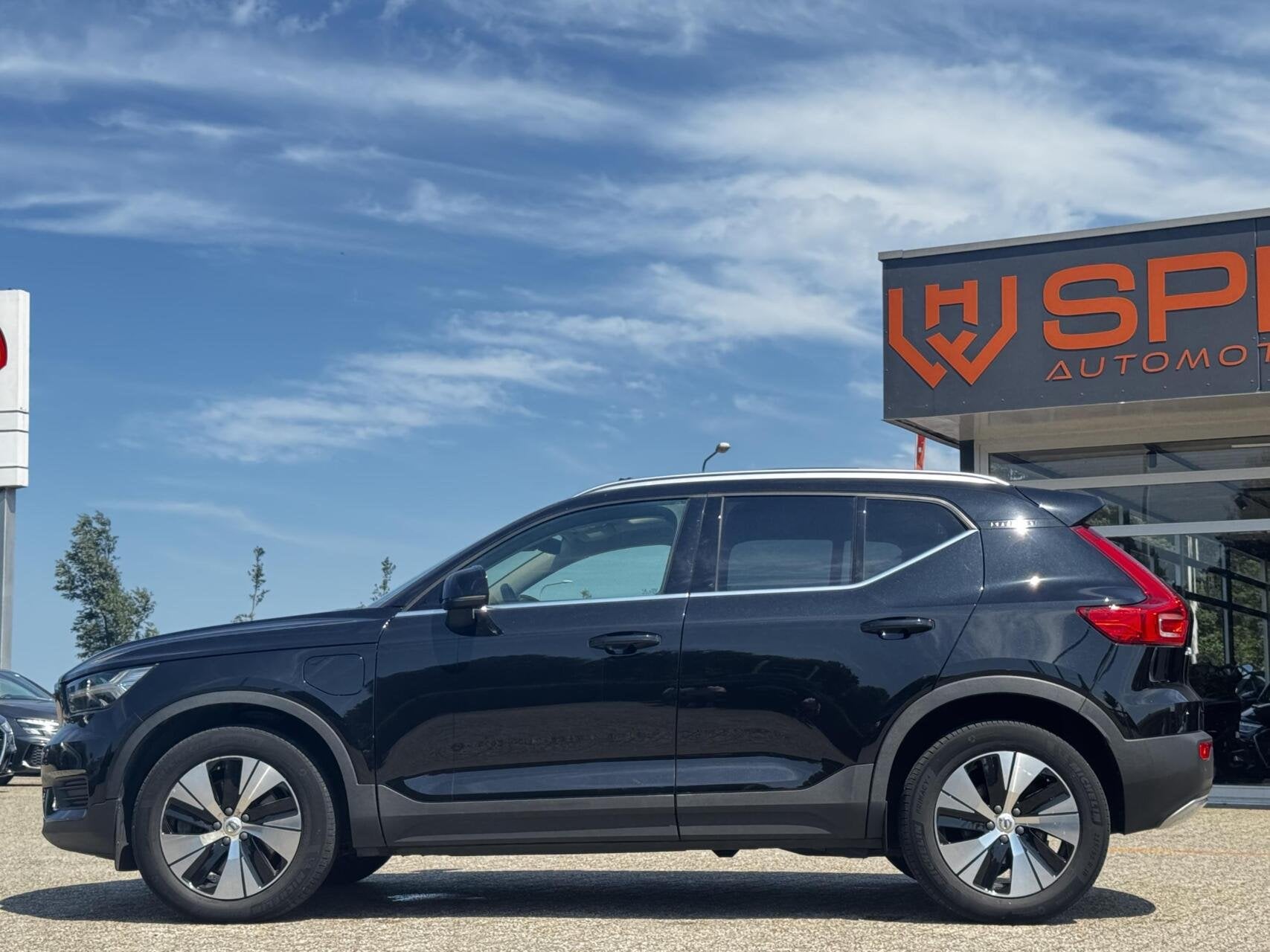 Volvo XC40 1.5 T4 Recharge Inscription|211PK|Pano|Leer|Carpl, Auto's, Volvo, Zwart, Bedrijf, Adaptive Cruise Control, Hybride Elektrisch/Benzine