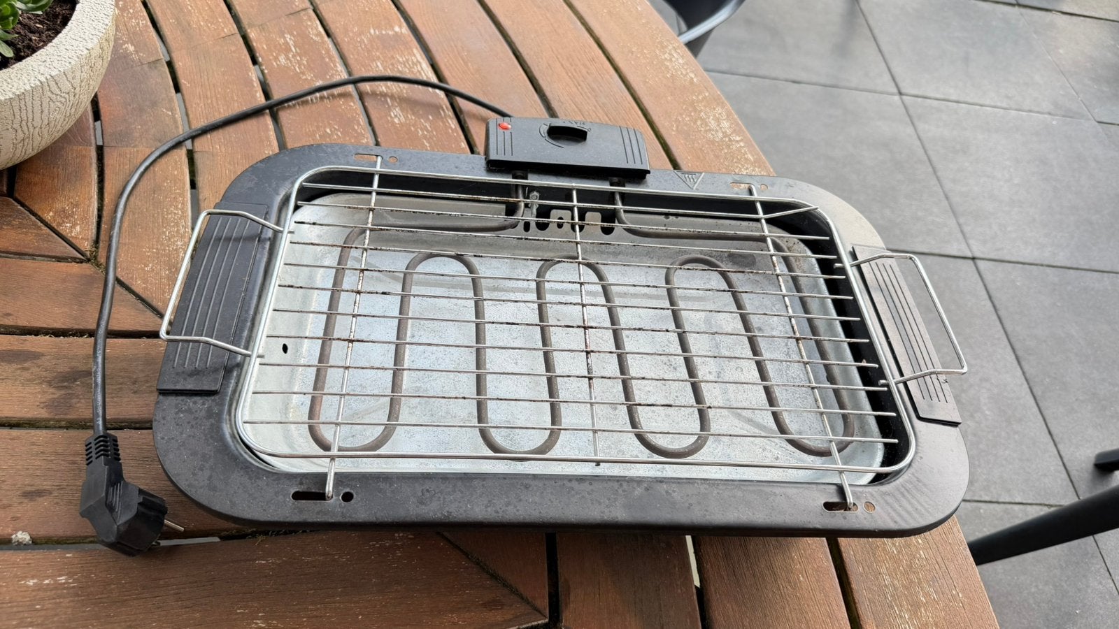 Elektrische tafelbarbecue, Ophalen, Gebruikt