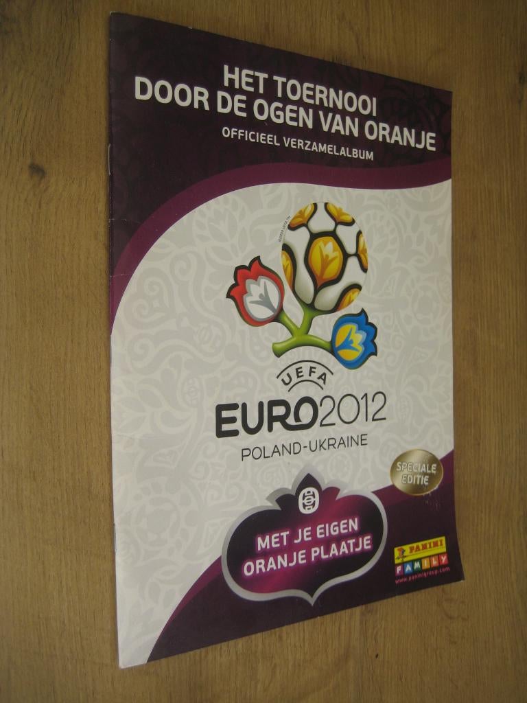 voetbalplaatjesalbum uefa euro 2012 poland-ukraine panini, Verzamelen, Sportartikelen en Voetbal, Ophalen of Verzenden, Zo goed als nieuw