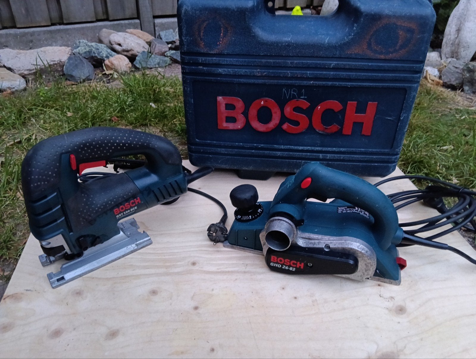 2 Professionele blauwe Bosch machines, decoupeerzaag,schaafm, Ophalen, 600 tot 1200 watt, Zo goed als nieuw, Bosch Professional (Blauw)