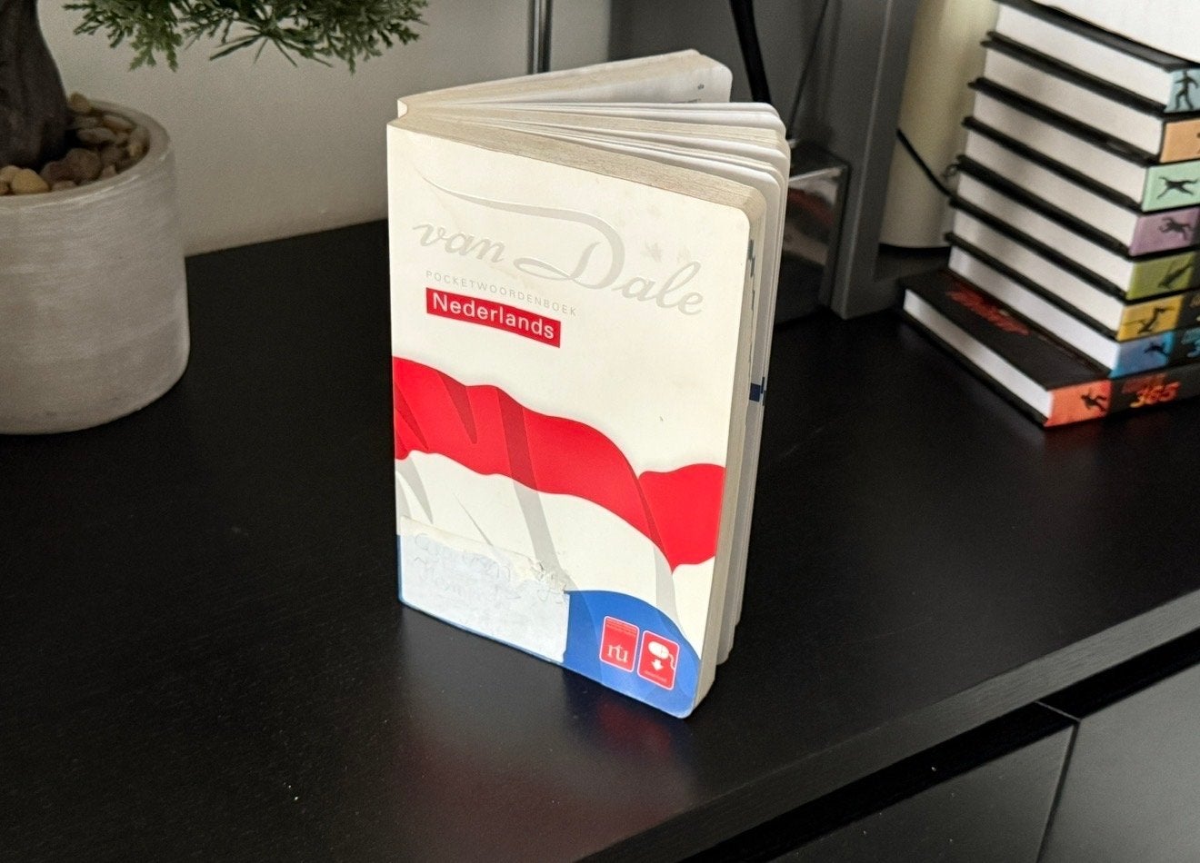 Van Dale Pocketwoordenboek Nederlands - waterschade, Ophalen, Gelezen, Van Dale, Nederlands