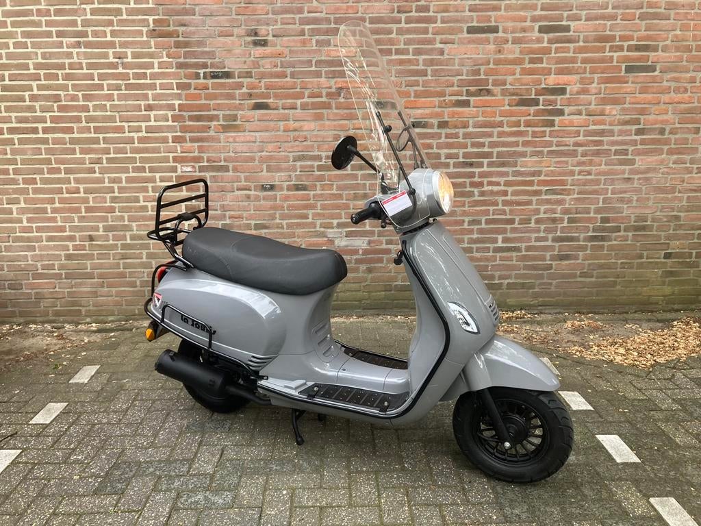 La souris Sourini RS | 2020 | geel kenteken | 1800 km, Fietsen en Brommers, Snorfietsen en Snorscooters, Zo goed als nieuw, Benzine