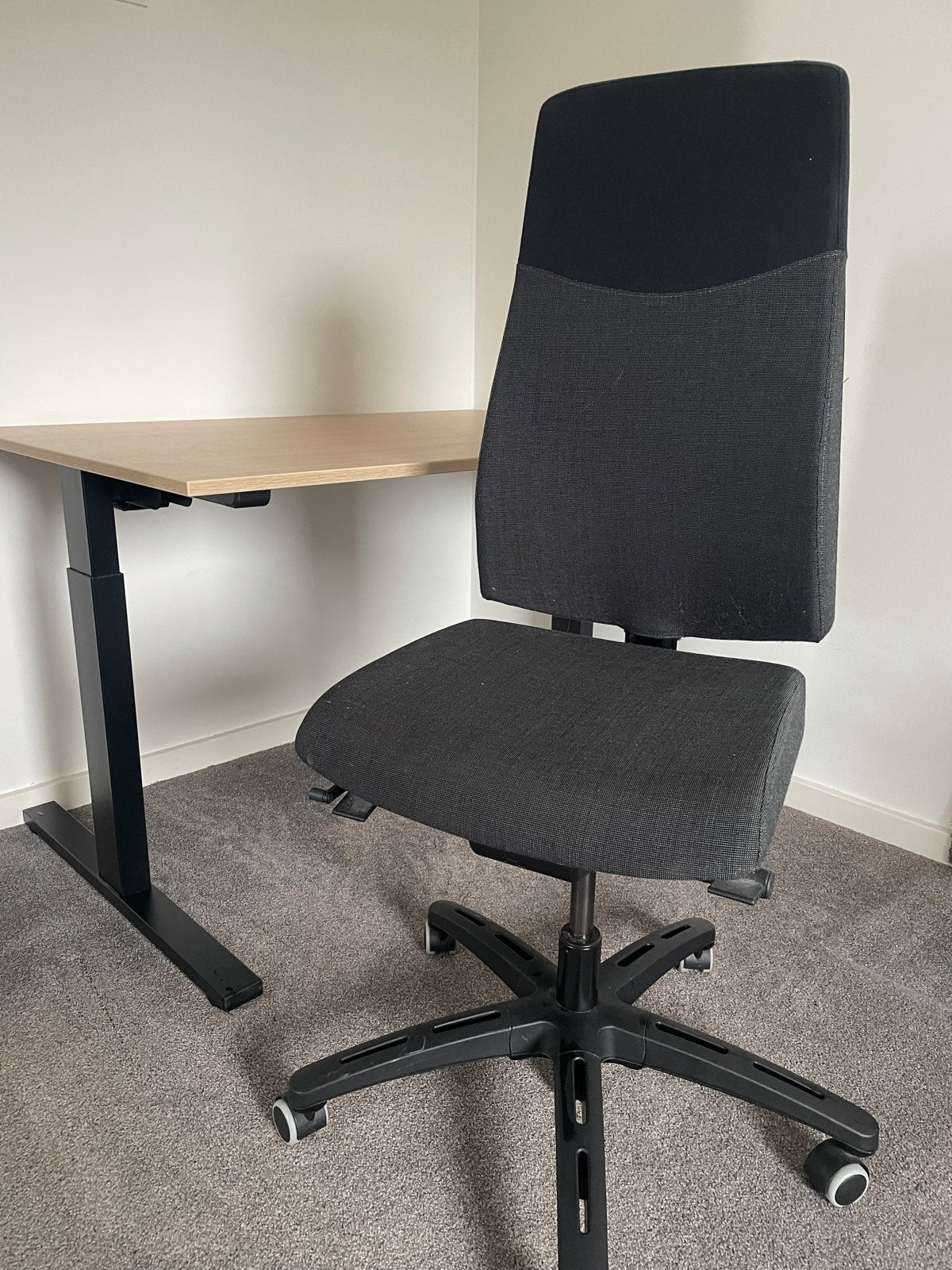 IKEA Volmar Bureaustoel - Ergonomisch en Comfortabel, Ophalen, Zwart, Zo goed als nieuw, Bureaustoel