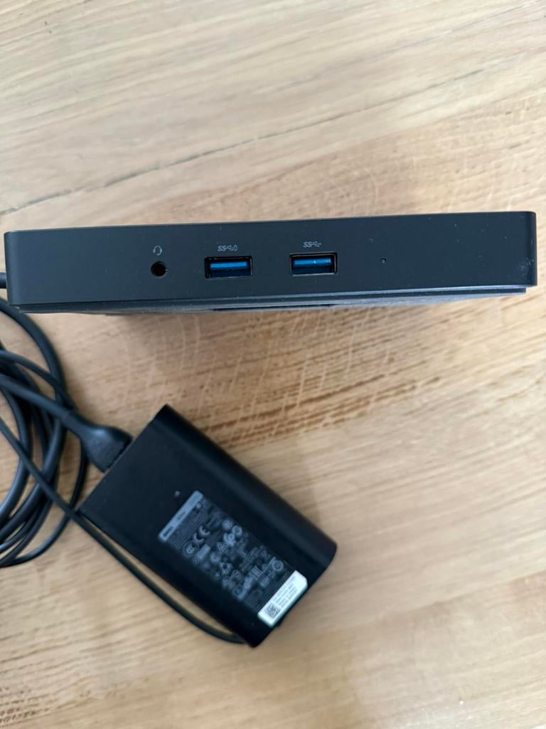 Dell WD15 Docking Station met 65W Adapter, Computers en Software, Dockingstations, Zo goed als nieuw, Docking station, Laptop