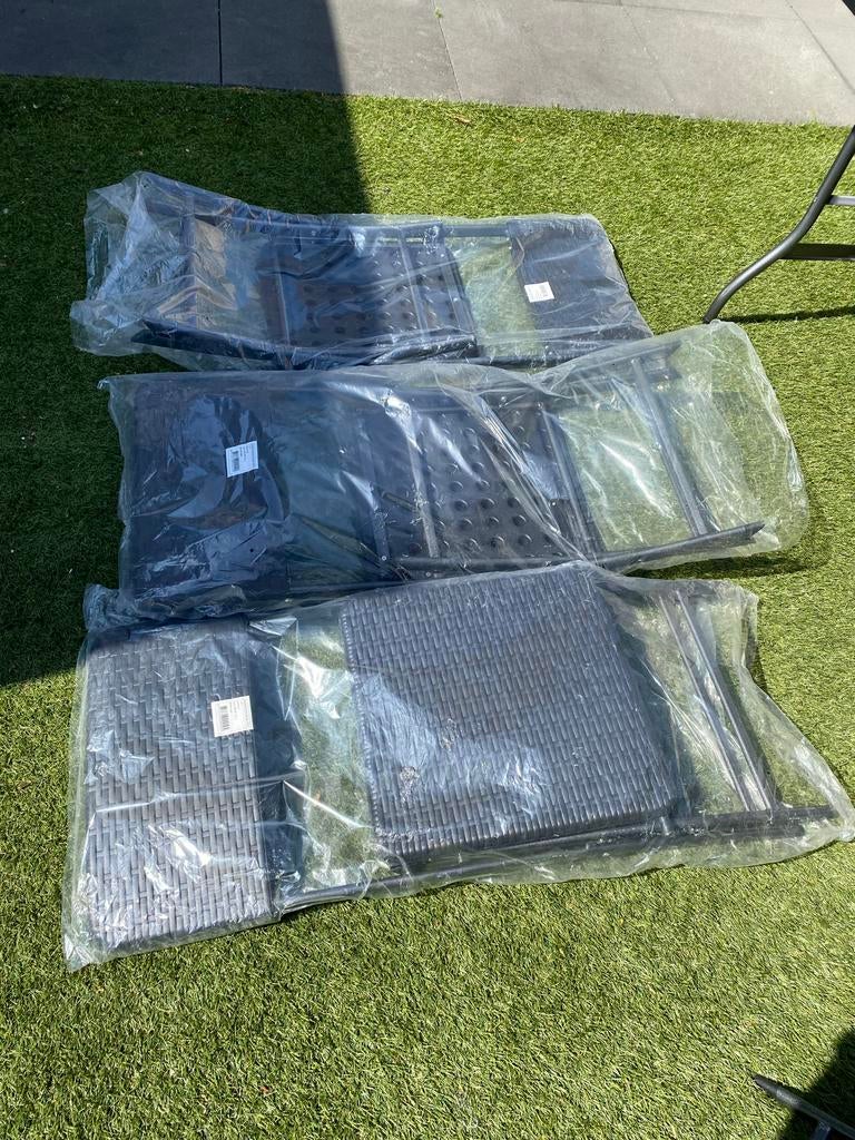 Nieuwe zwarte tuinset met inklapbare stoelen en tafel, Tuin en Terras, Tuinsets en Loungesets, 4 zitplaatsen, Kunststof, Eettafel