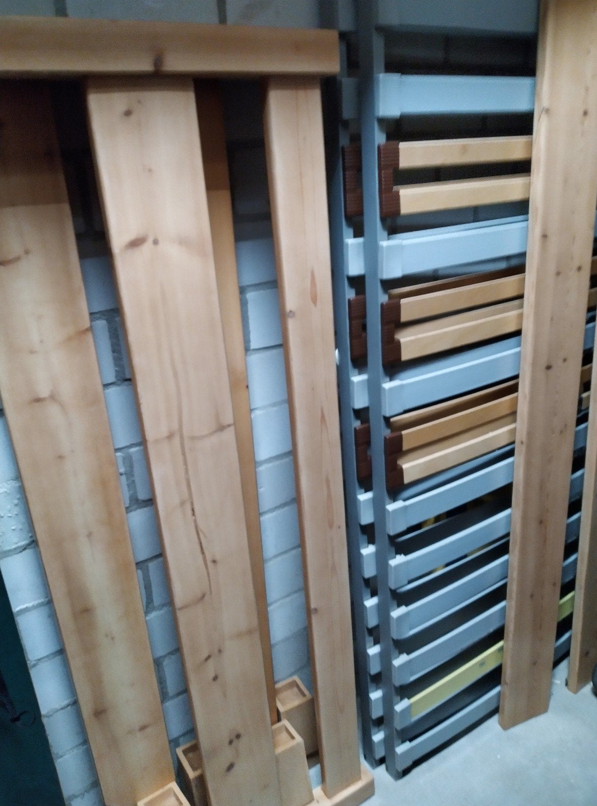 Grenen ledikant 140x200 met lattenbodems en verhoogpot, Ophalen, Eenvoudig, 140 cm, 200 cm