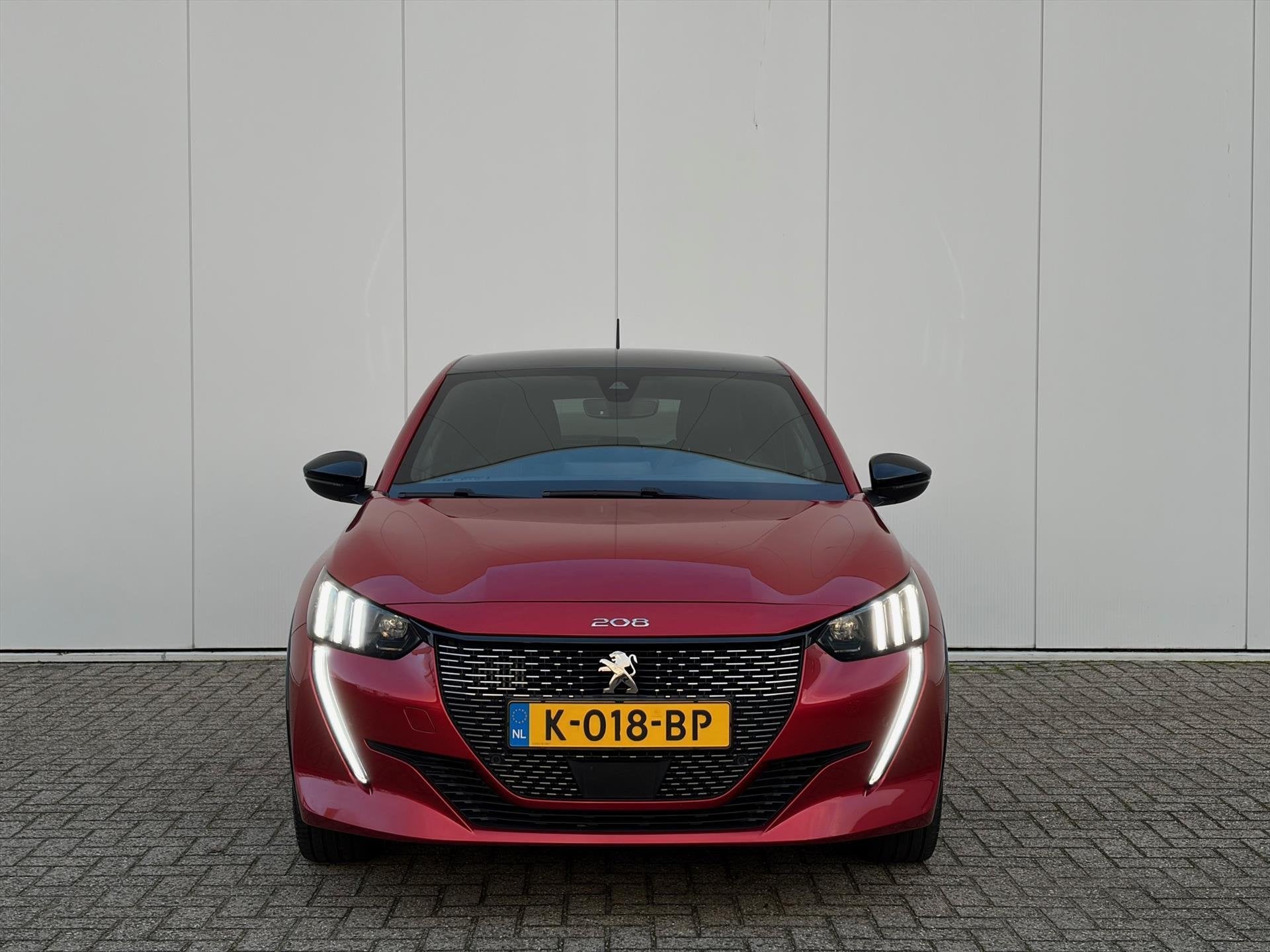 Peugeot 208 1.2 PureTech 100pk GT-Line | Camera | CarPlay |, Auto's, Voorwielaandrijving, Gebruikt, 49 €/maand, Origineel Nederlands