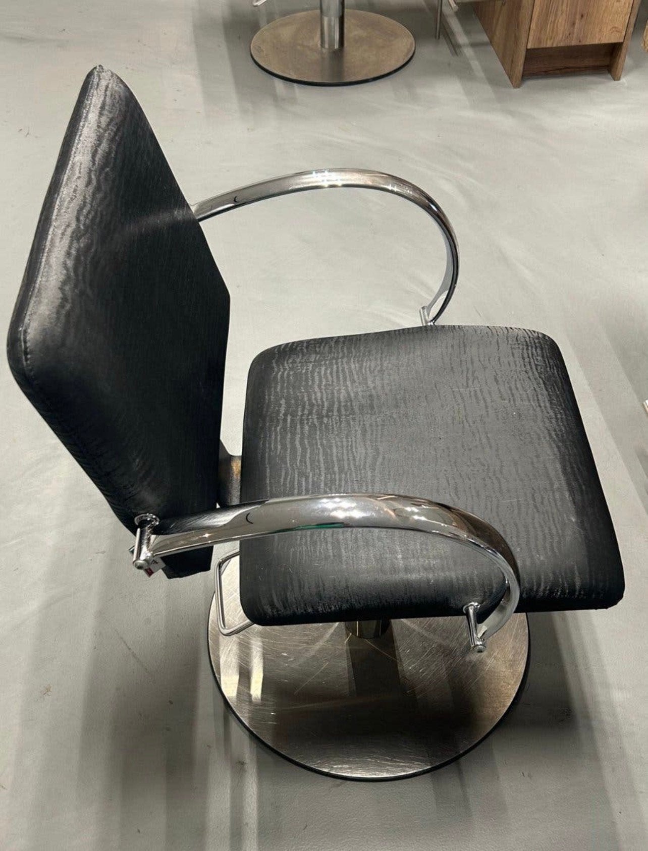 Laatste kappersstoelen 4 stuks !!! Merk luca rossini, Huis en Inrichting, Ophalen, Gebruikt, Grijs, Vier