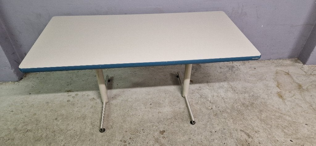 KEMBO bureau 160 x 80 x 75 cm Just Meijer jaren 60 vintage, Industrieel, Ophalen, Gebruikt