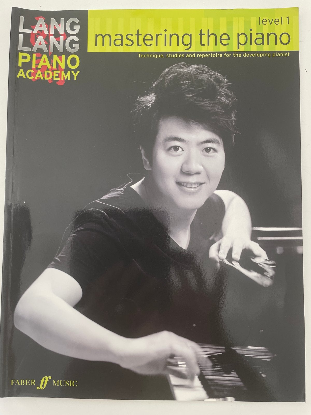 Lang Lang Piano Academy: Mastering the Piano Level 1, Klassiek, Les of Cursus, Ophalen of Verzenden, Zo goed als nieuw