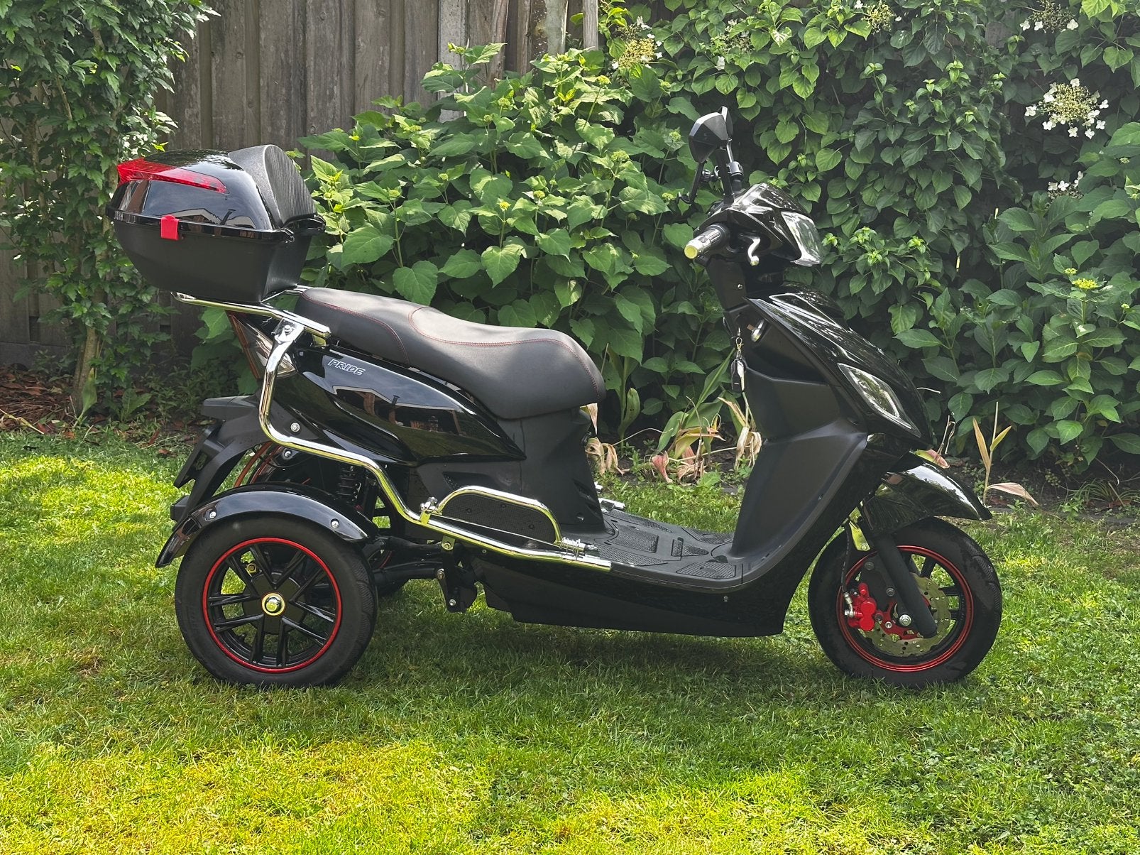 Nipponia Pride 3 wiel scootmobiel 150 km, 3x lithium, 893 km, Ophalen, Zo goed als nieuw, 46 km of meer, 16 km/u of meer