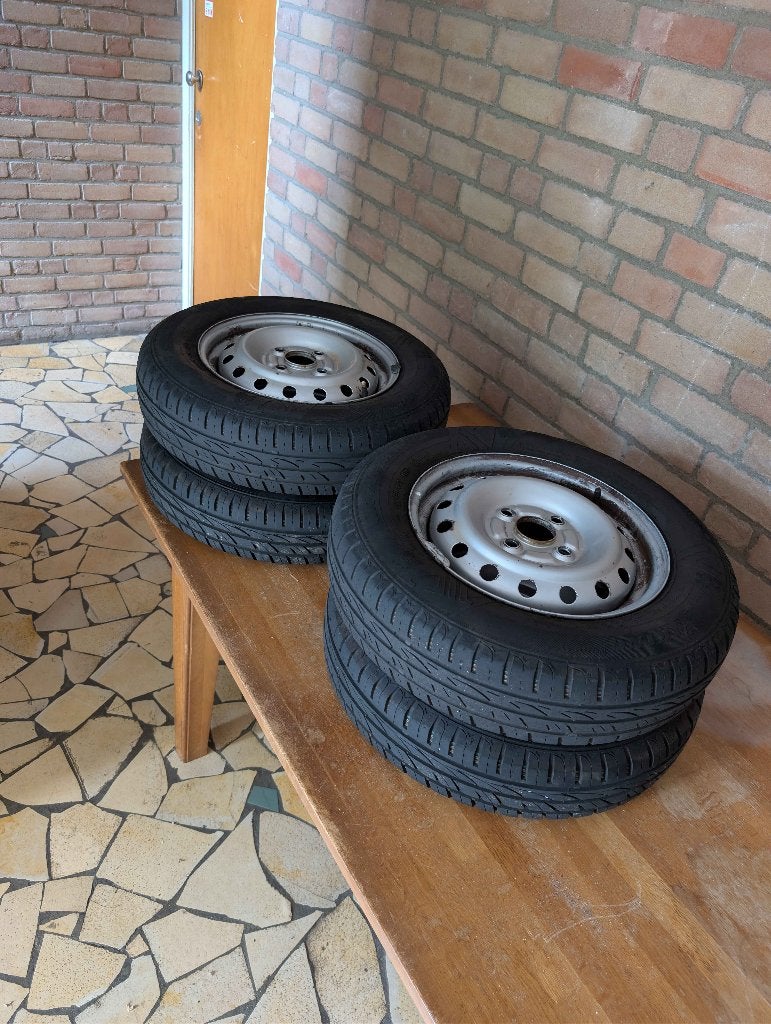 Setje van 4: 4x100 13 inch stalen velgen, 145/80 banden, Ophalen, Gebruikt, Banden en Velgen, Personenwagen
