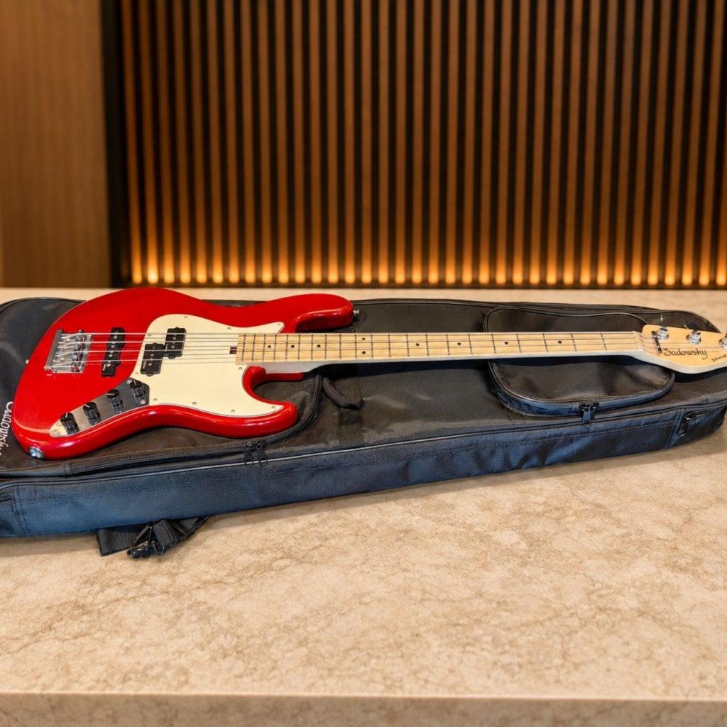 Sadowsky MetroExpress 21-Fret Vintage P/J Bass V2, Muziek en Instrumenten, Flex Ltd., Zo goed als nieuw, https://flex.com/contact-us