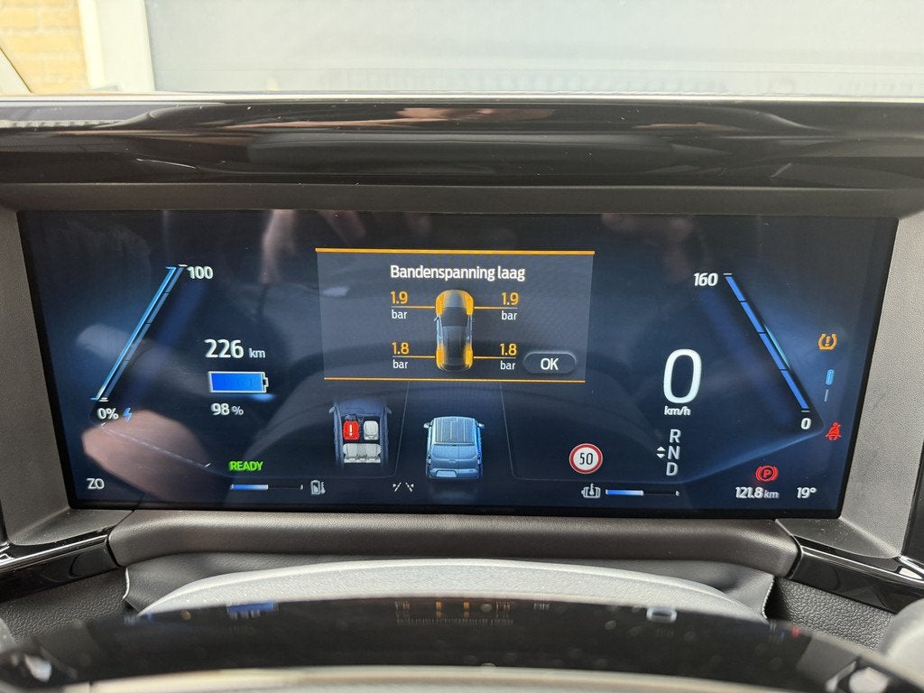Ford E-Transit Cour. Limited 44 kWh Direct rijden/CarPlay/So, Auto's, Bestelauto's, Gebruikt, Blauw, 1524 kg, 2 stoelen