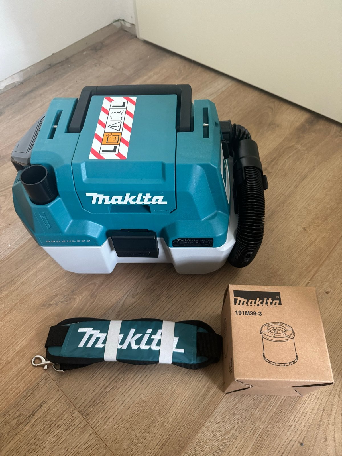 Makita DVC750LZX3 Accu Stofzuiger - Nieuw, Ophalen, Draadloos, Zo goed als nieuw, Industriële stofzuiger
