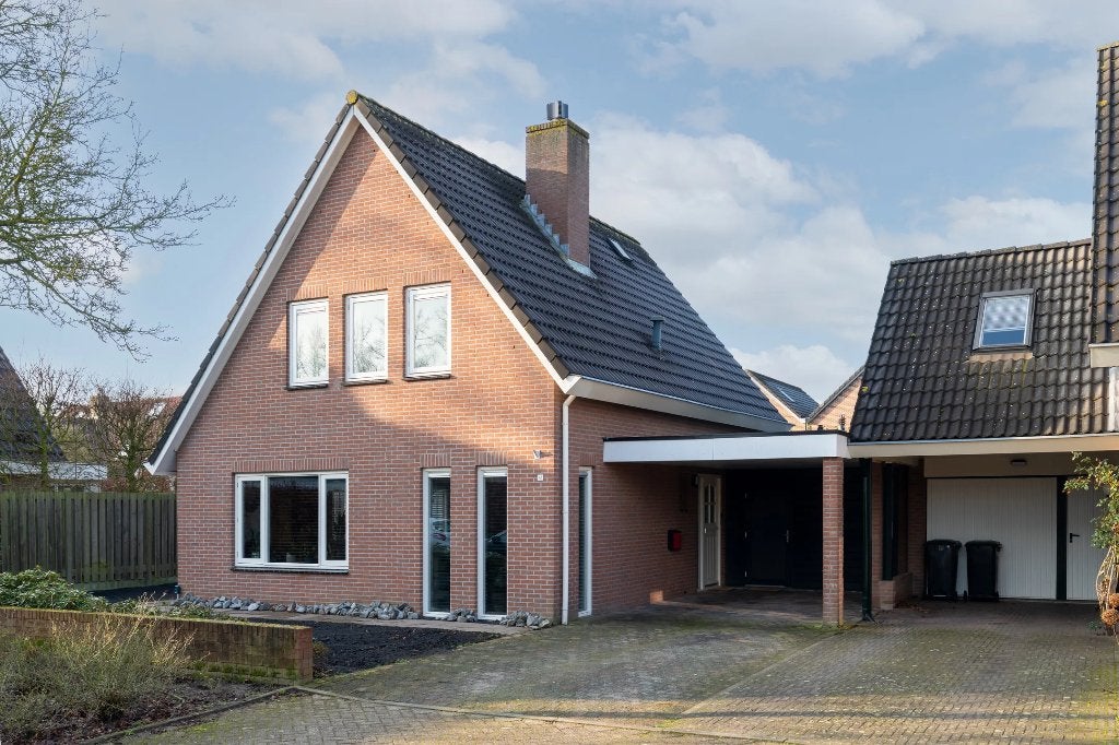 Te koop: Torenvalk 41 Raalte, Huizen en Kamers, 200 tot 500 m², 185 m², Raalte, 6 kamers