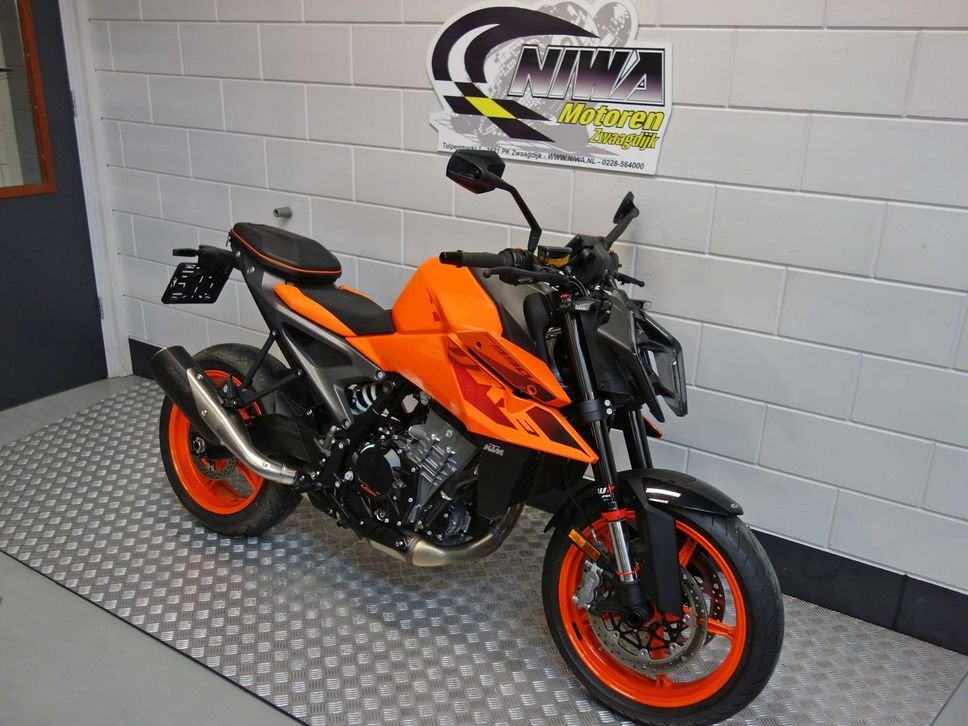 KTM 990 DUKE, 2 cilinders, KTM, Motorrijbewijs A, Bedrijf