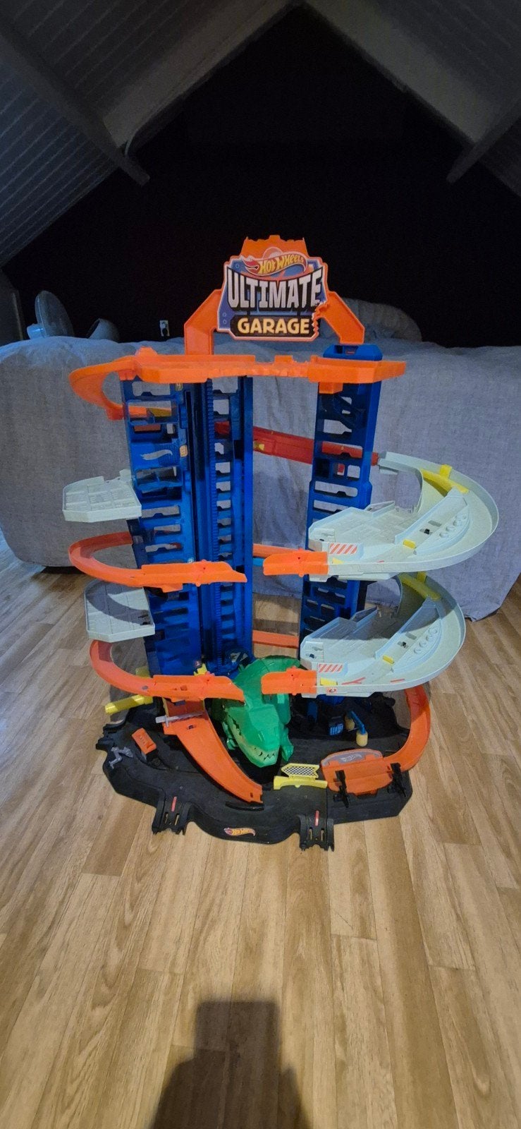 Hot Wheels Ultimate Garage Dino, Ophalen, Zo goed als nieuw, Handmatig, Hot Wheels