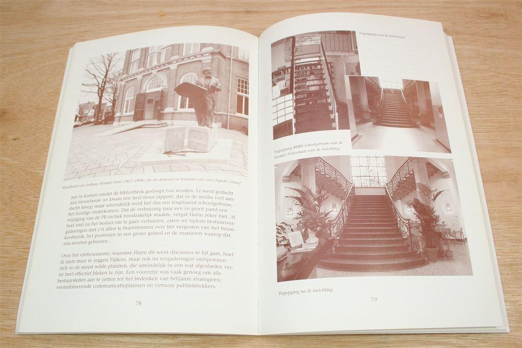 Zicht op Vroeger — Vriendenboek Harm van der Veen, Ophalen of Verzenden, Zo goed als nieuw