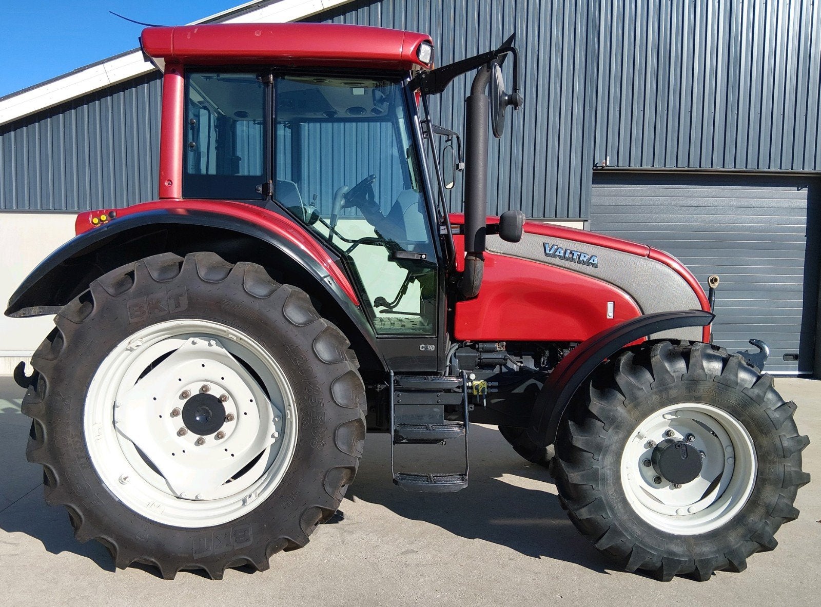 hele nette Valtra C90 met fronthef 5089uur, 80 tot 120 Pk, Gebruikt, 2500 tot 5000, Ophalen