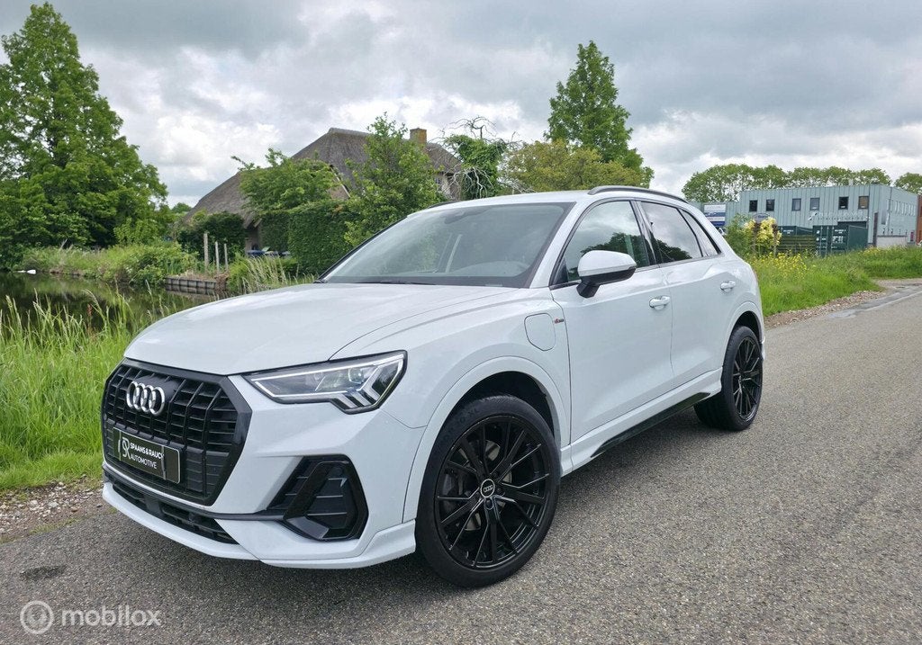 Audi Q3 45 TFSI e S-Line / Navi / Leder / Stoelv / Virtual, Auto's, Audi, Bedrijf, Te koop, Q3, ABS, Achteruitrijcamera, Adaptive Cruise Control