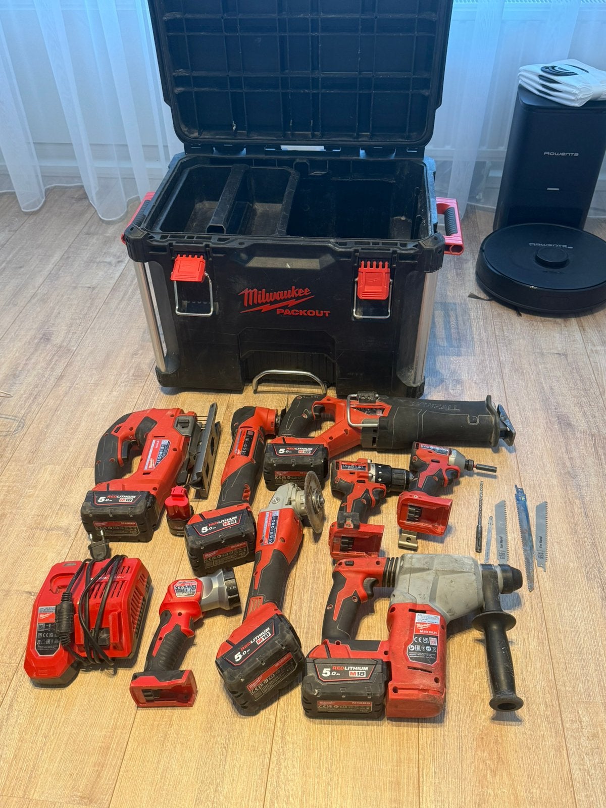 Milwaukee M18 complete gereedschapset –8 machines +5 accu’s, Ophalen, Zo goed als nieuw