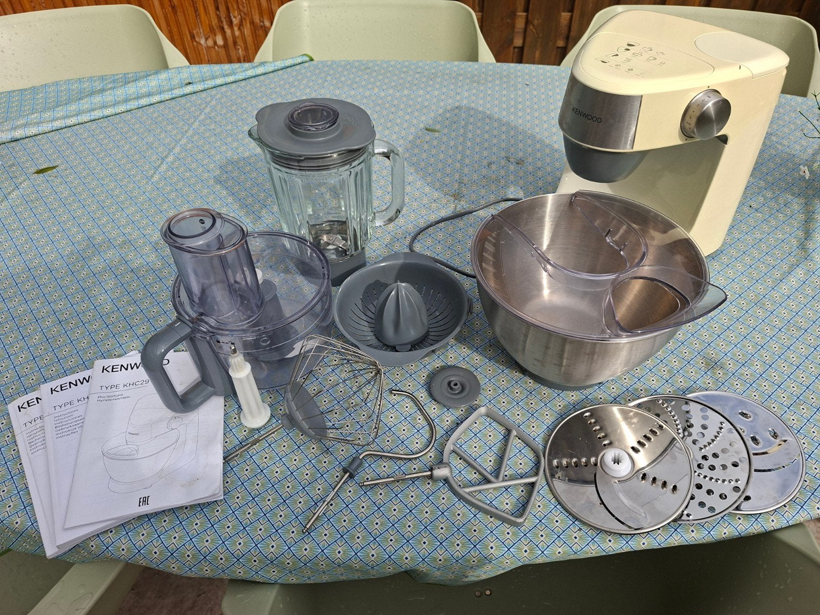 Kenwood Keukenmachine KHC29 met diverse accessoires, Witgoed en Apparatuur, Ophalen, Gebruikt, Vaatwasserbestendig, 3 snelheden of meer