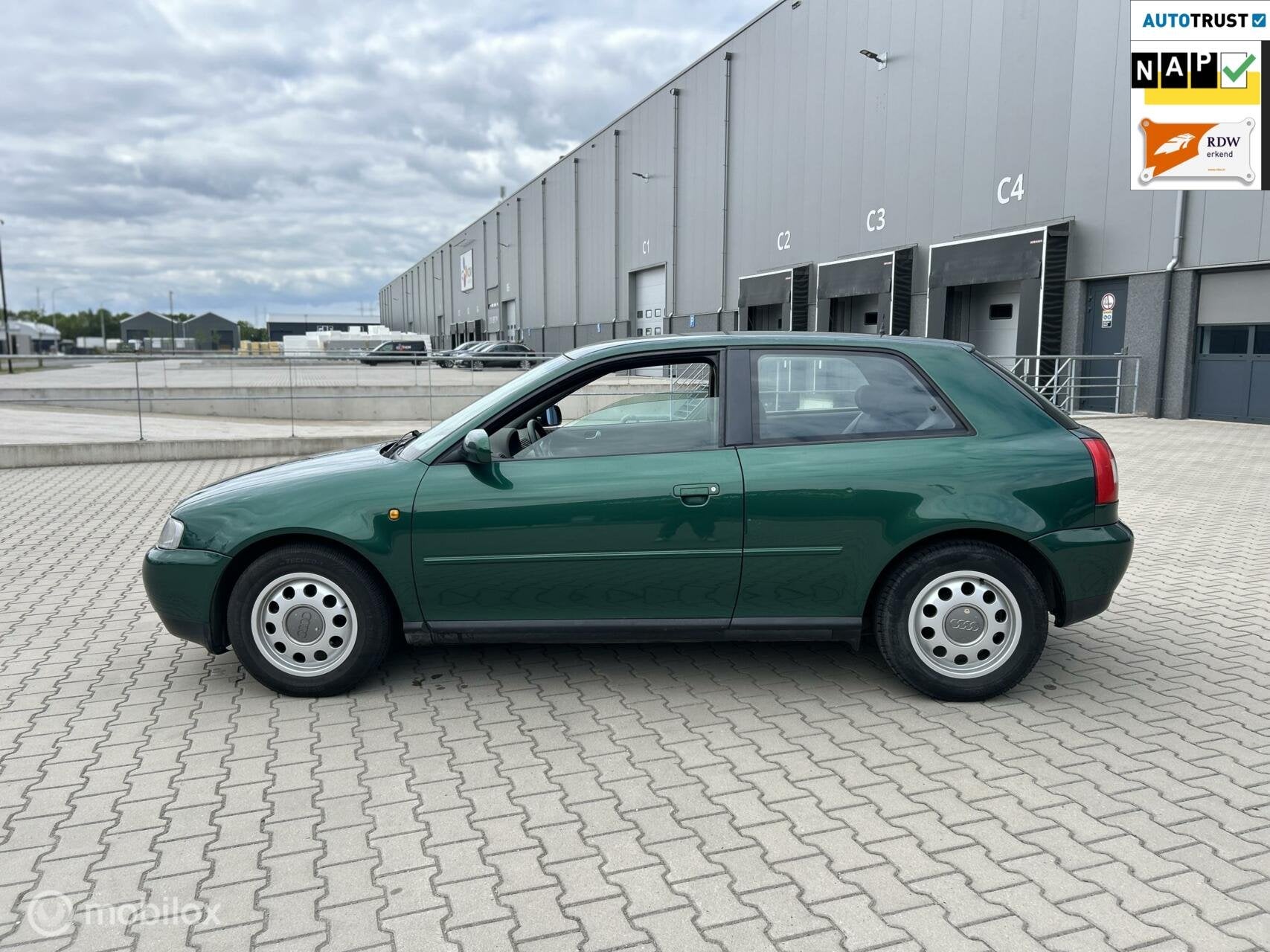 Audi A3 1.6 Ambiente/APK/TREKH/NAP, Elektrische ramen, Handgeschakeld, 1065 kg, Hatchback