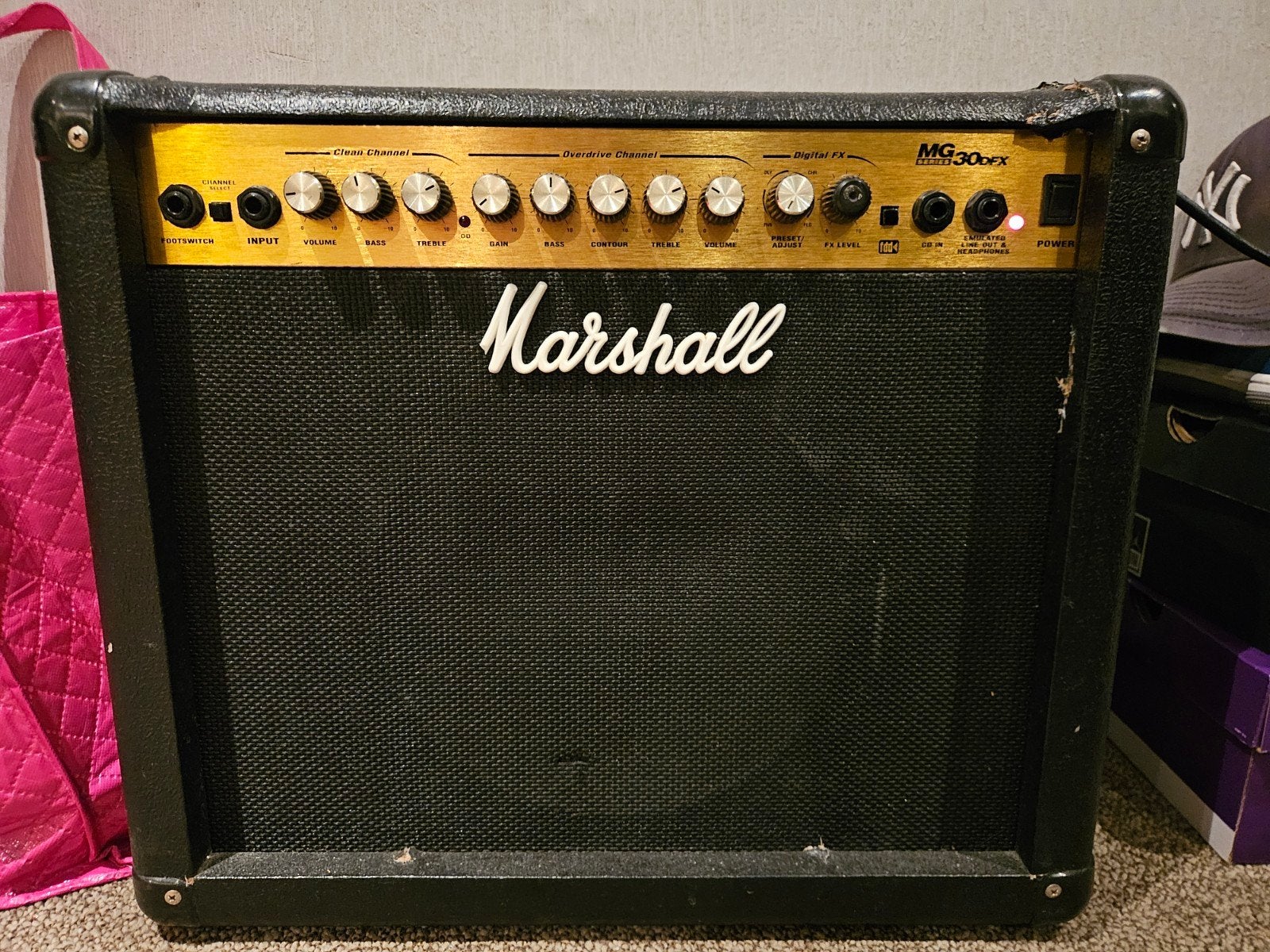 Marshall MG30DFX Gitaarversterker - 30 Watt met effecten, Muziek en Instrumenten, Ophalen, Gebruikt, Gitaar, Minder dan 50 watt